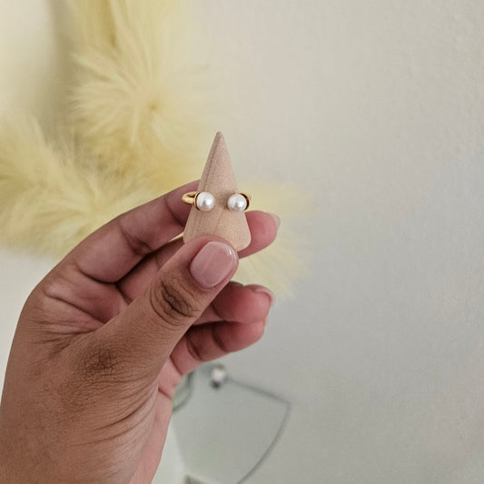 Gold & Pearl Ring