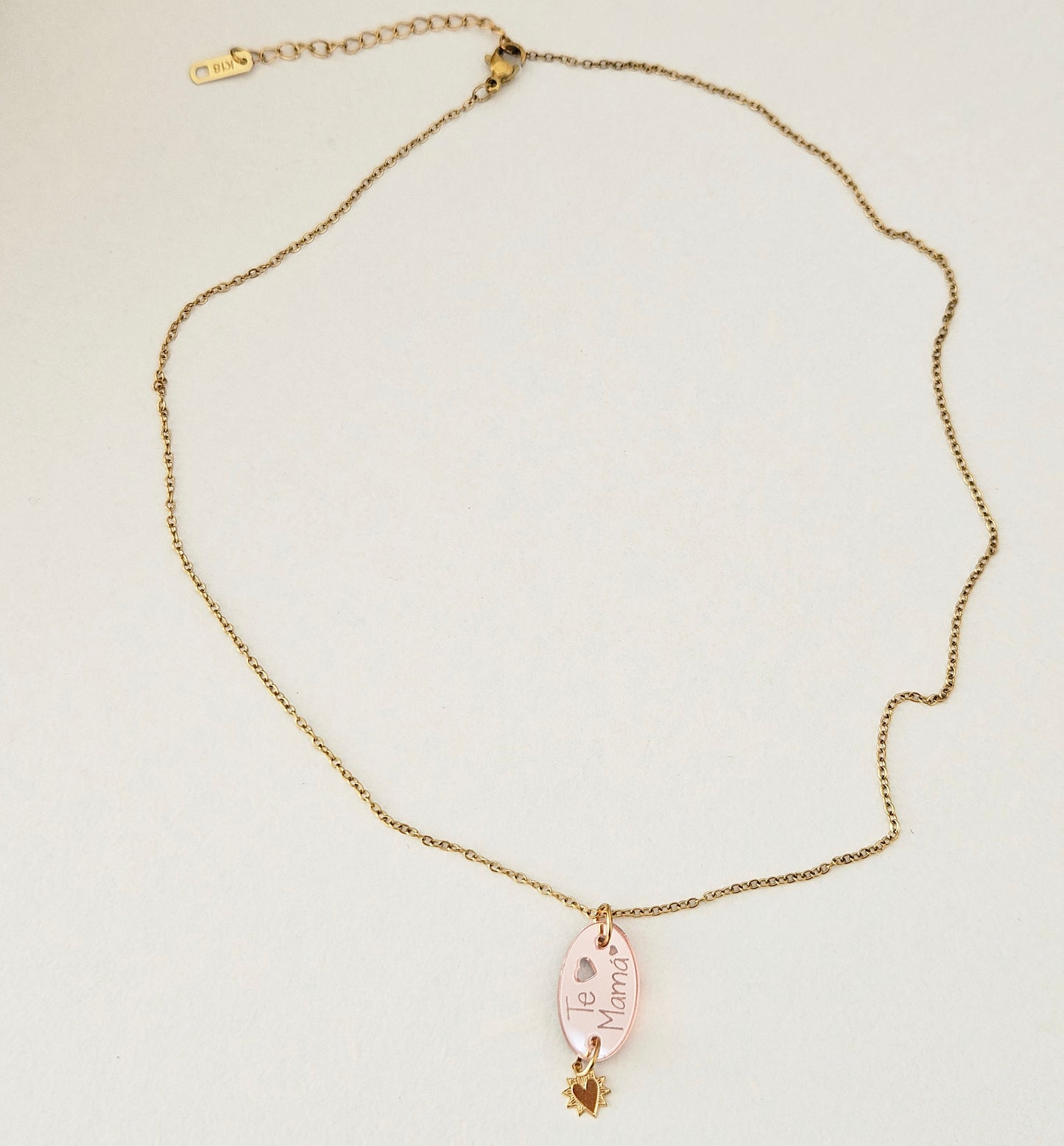 Te Amo Mamá Necklace