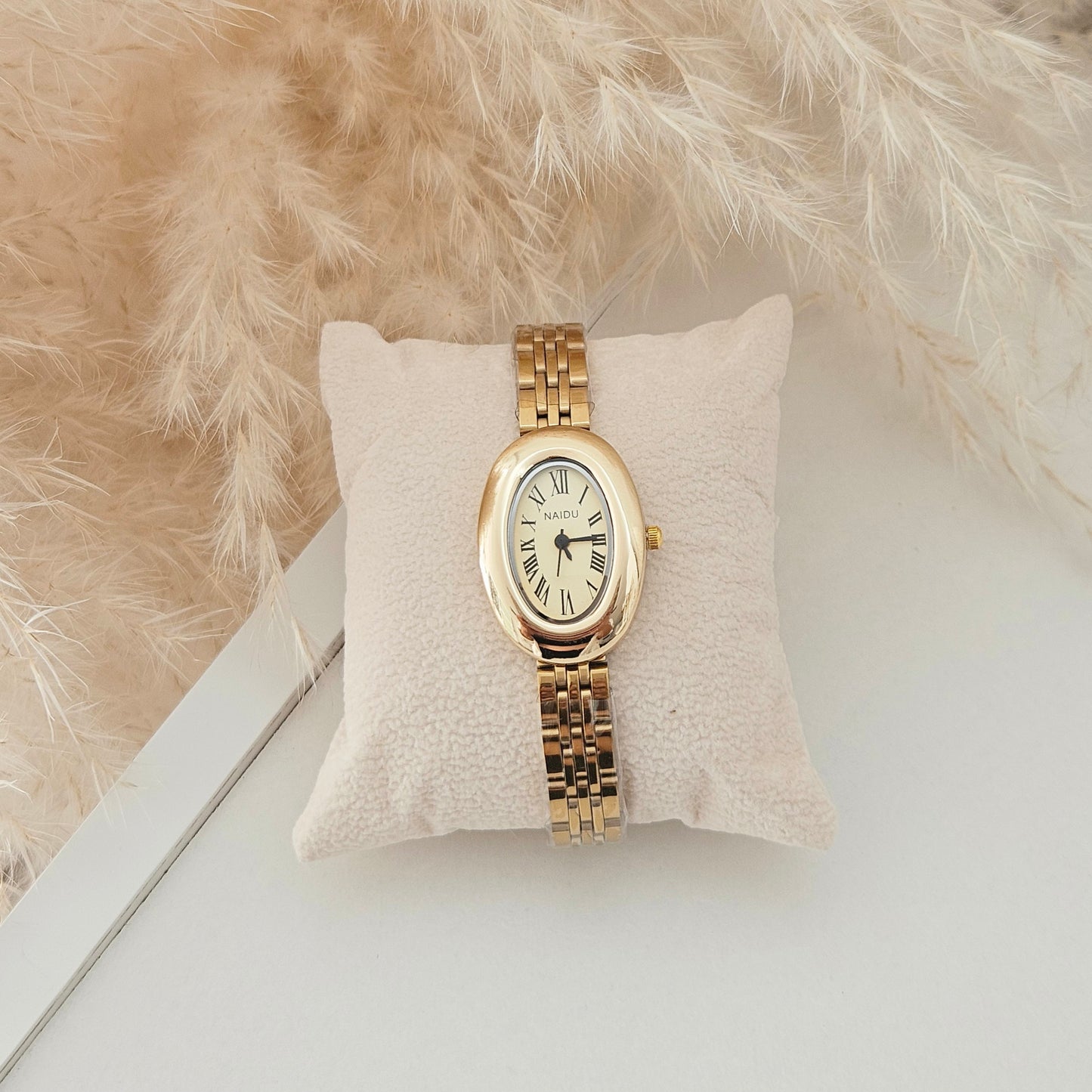 Arlet Watch