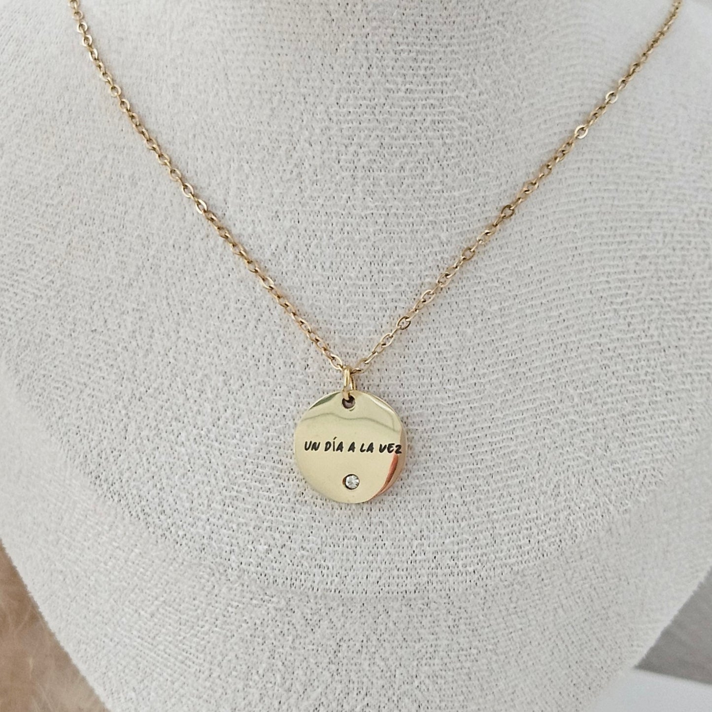 "Un día a la vez" Collection