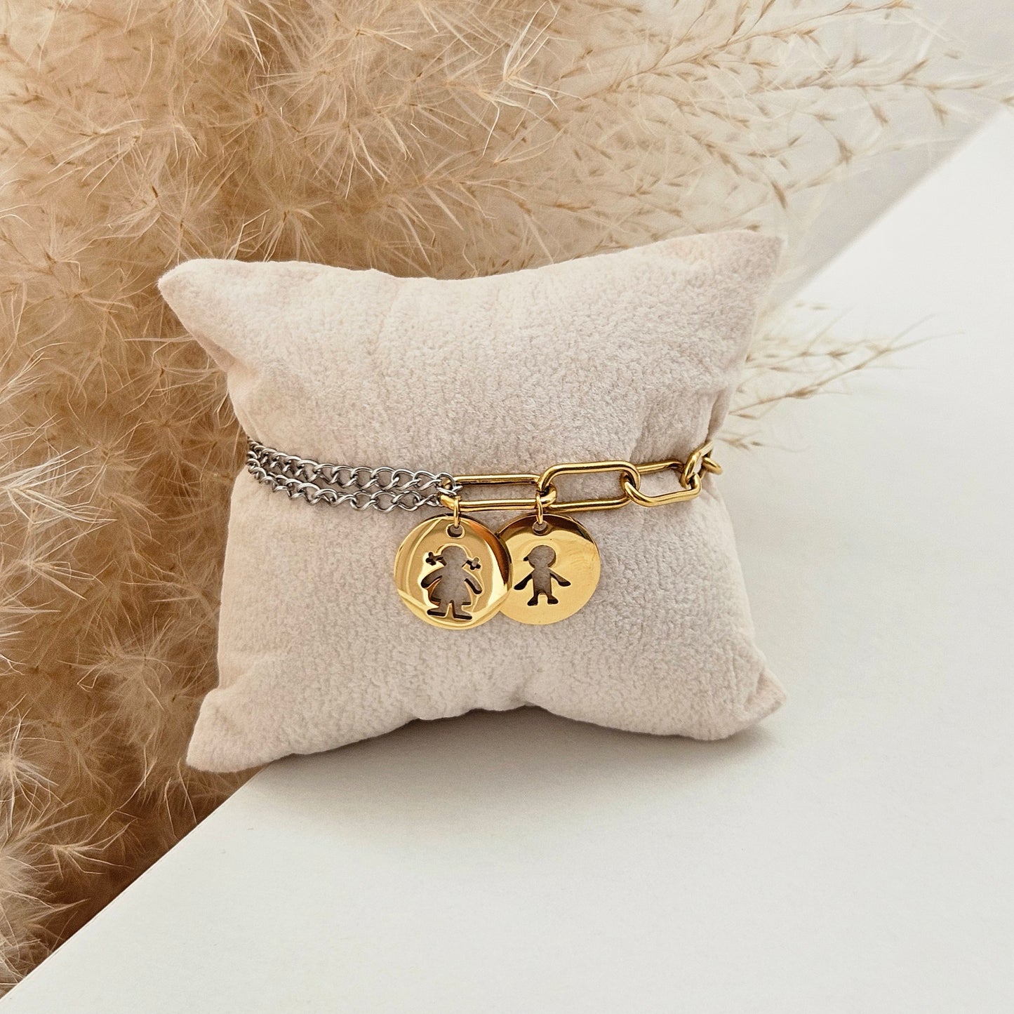 Boy & Girl (Necklace/ Bracelet)