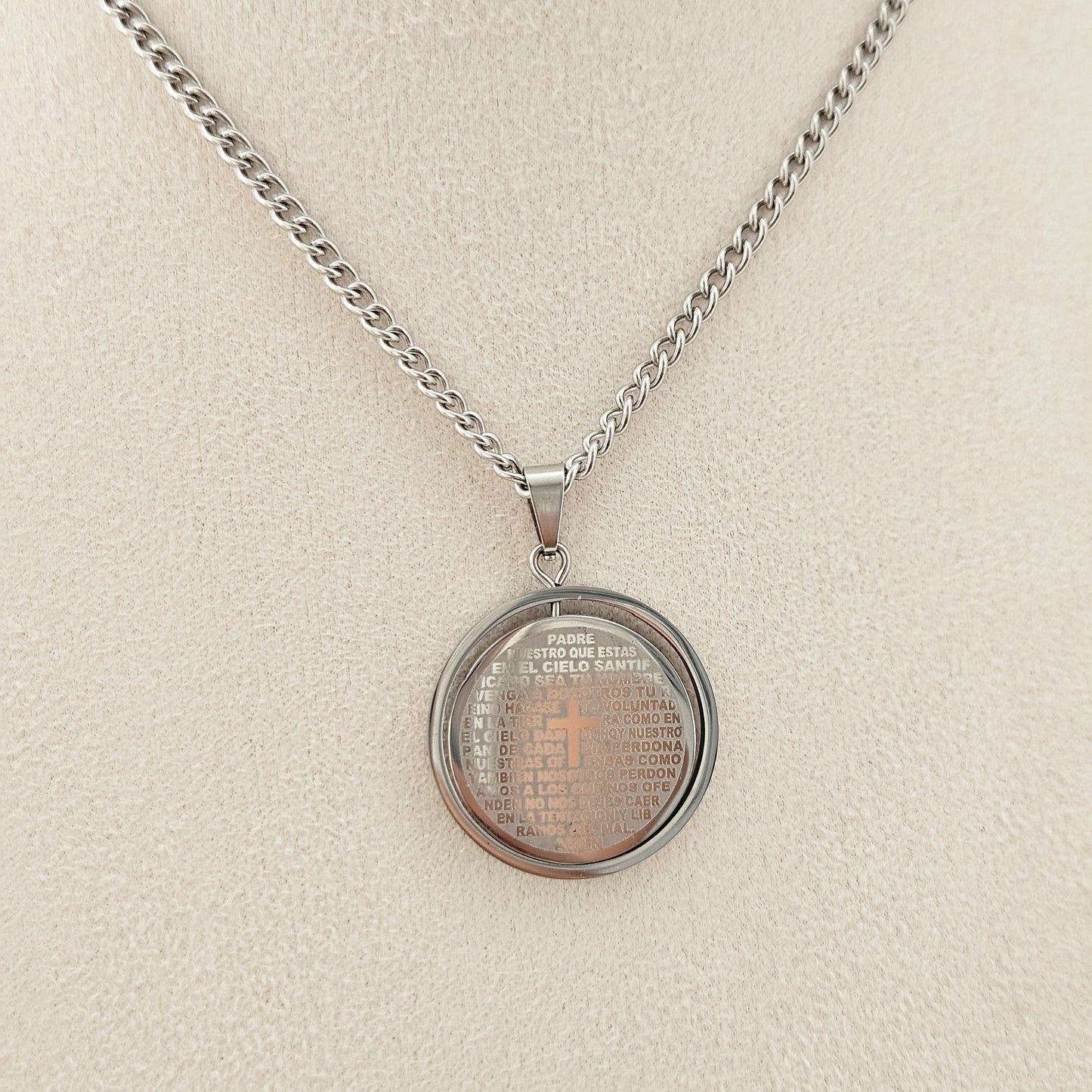 "Padre nuestro" Men Necklace