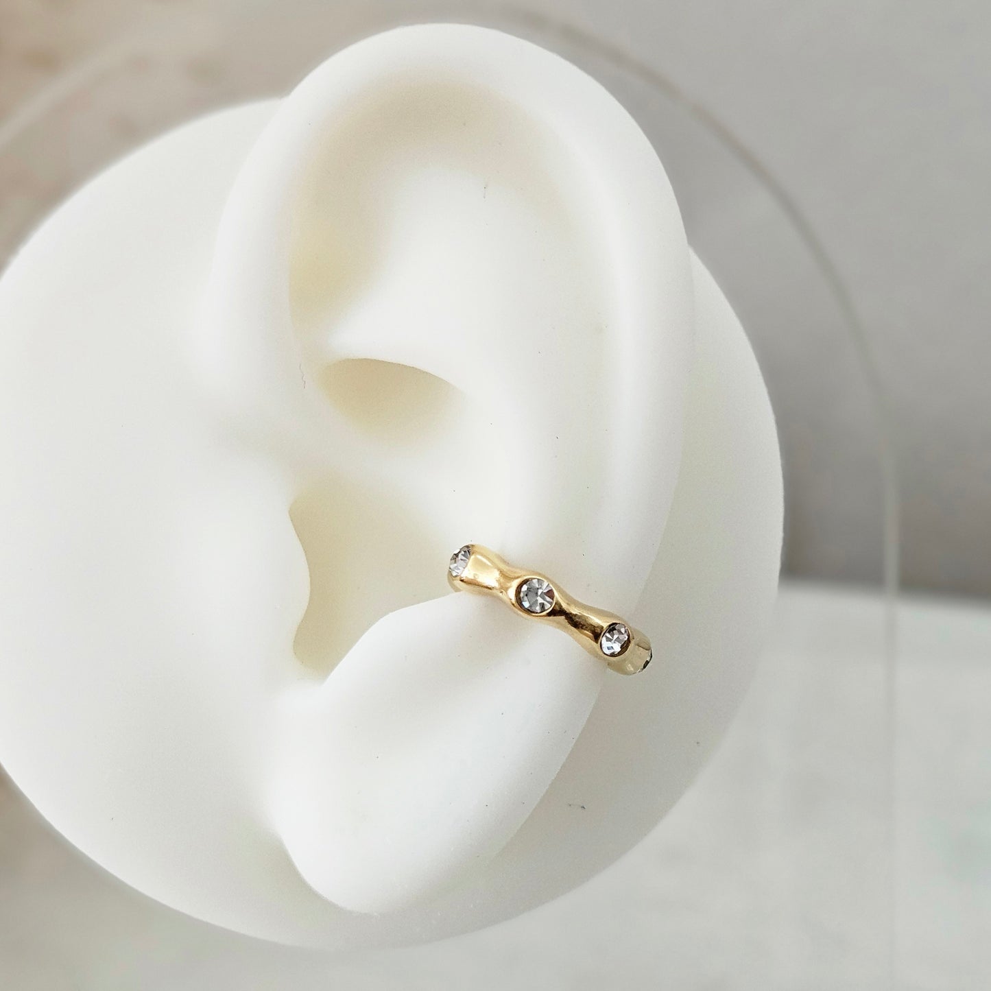 Aura Ear cuff